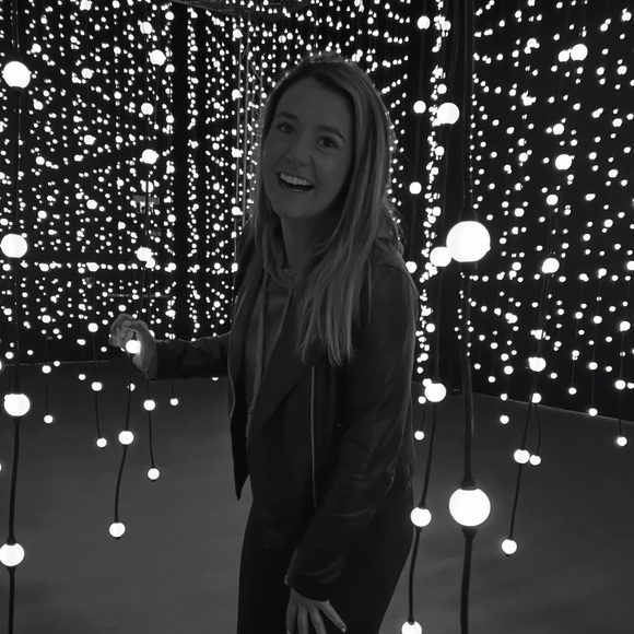 Meet your Posher, Ellie - Picture 1 of 1